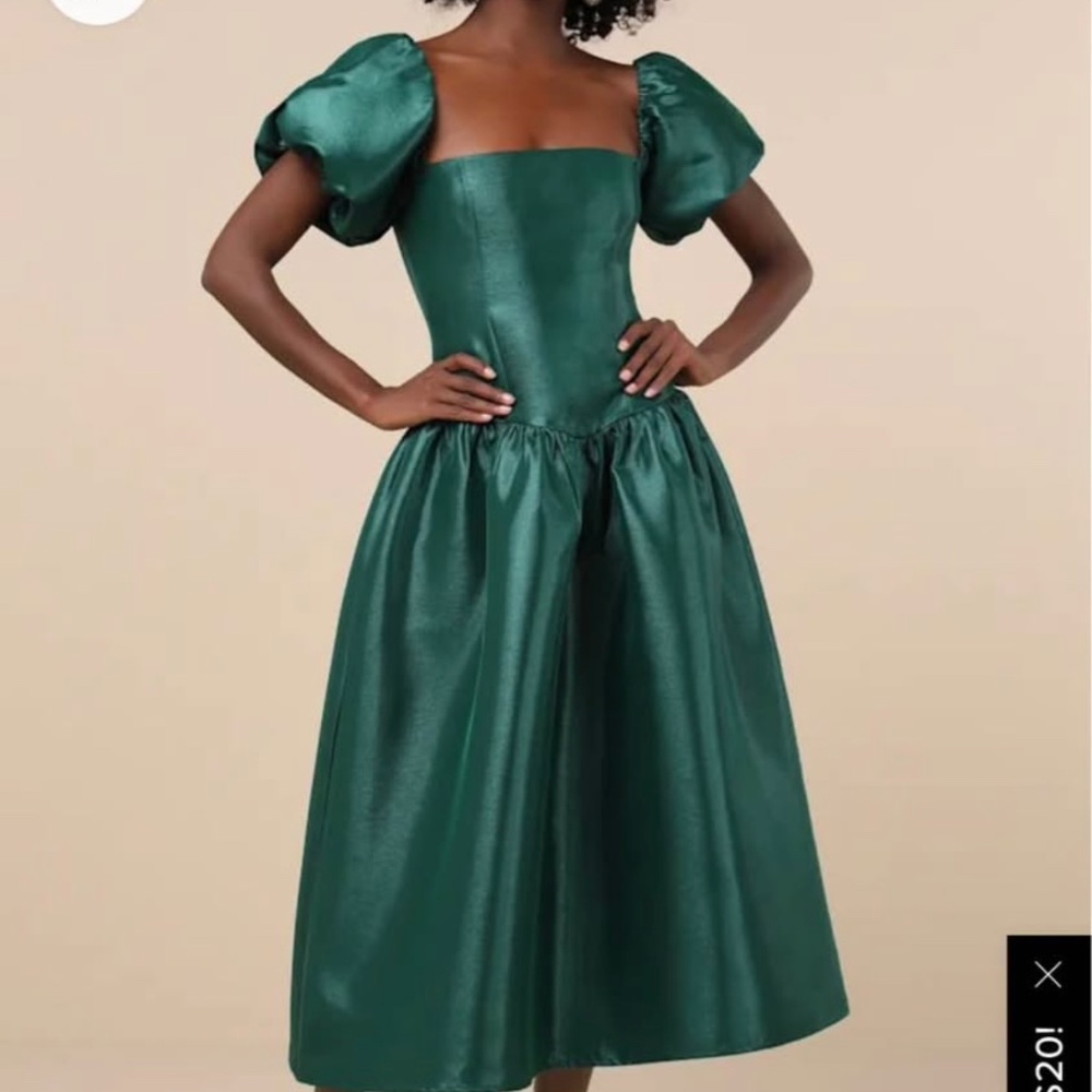 Lulu’s Green Formal Dress (Small)